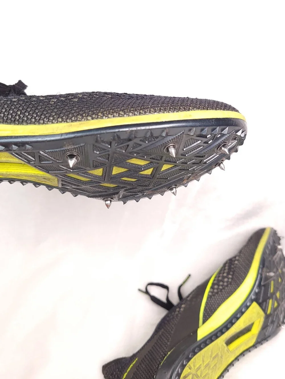 Brooks ELMN8 6 Track and Field Racing Shoes Men 7